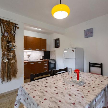Apartments By The Sea Mudri Dolac, Hvar - 582 Vrboska Bagian luar foto