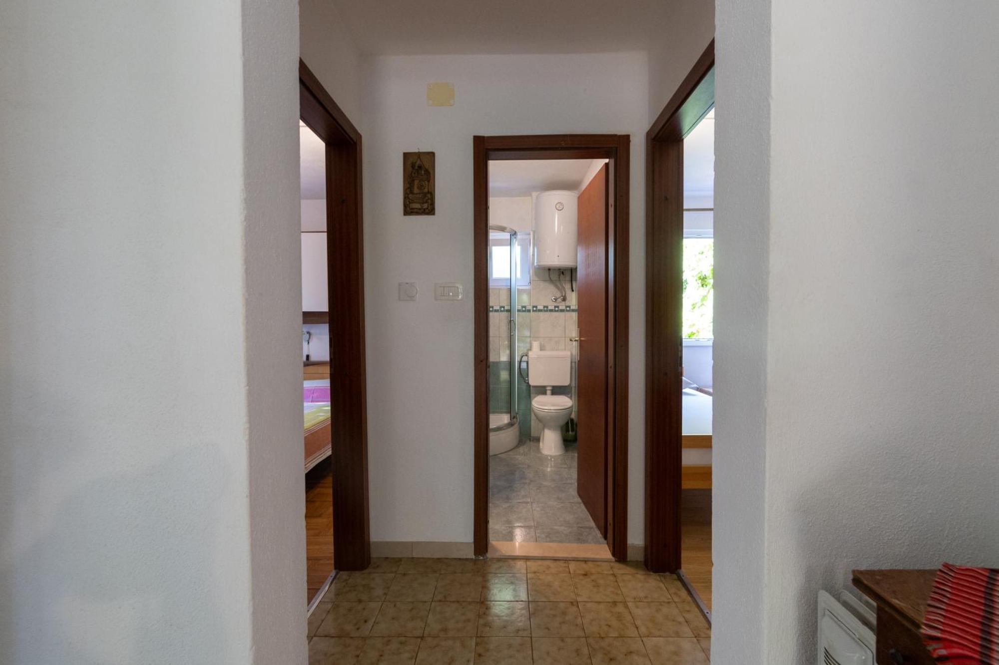 Apartments By The Sea Mudri Dolac, Hvar - 582 Vrboska Bagian luar foto